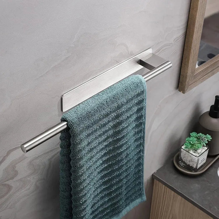 HomyDesign Selvklebende Håndklestang i Børstet Stål – 39 cm - Homy