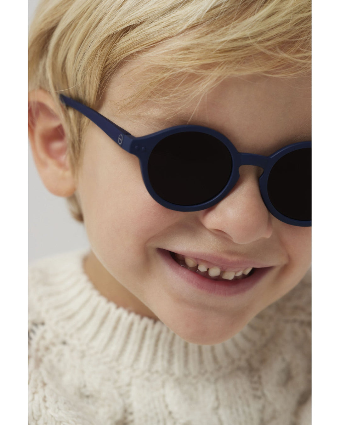 IZIPIZI D KIDS PLUS SUN – Denim Blue Solbriller for barn (3–5 år) - Homy