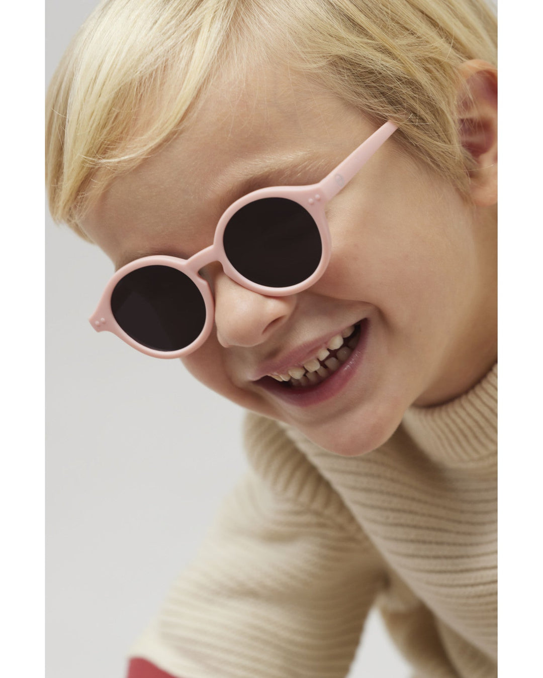 IZIPIZI D KIDS PLUS SUN – Pastel Pink Solbriller for barn (3–5 år) - Homy